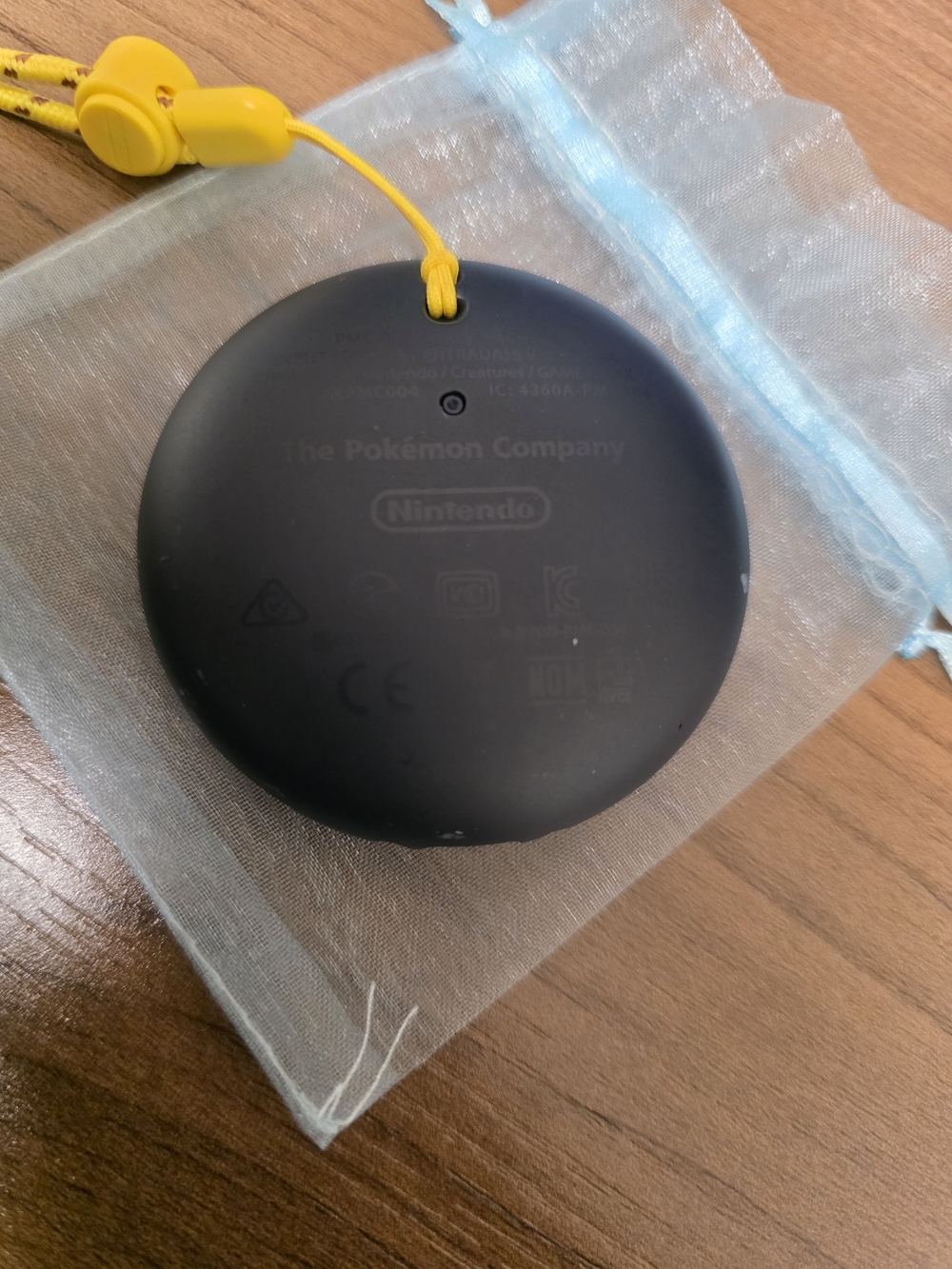 POKÉMON GO Plus+ Accessory - White and Red Auto Catcher - Picture 3 of 4